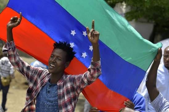 Ethiopia PM Praises Referendum for 
 New State as Votes Tallied