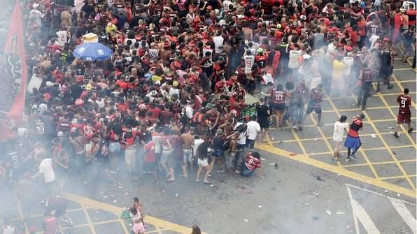 Rio De Janeiro Football Victory Parade End in Clashes With Police